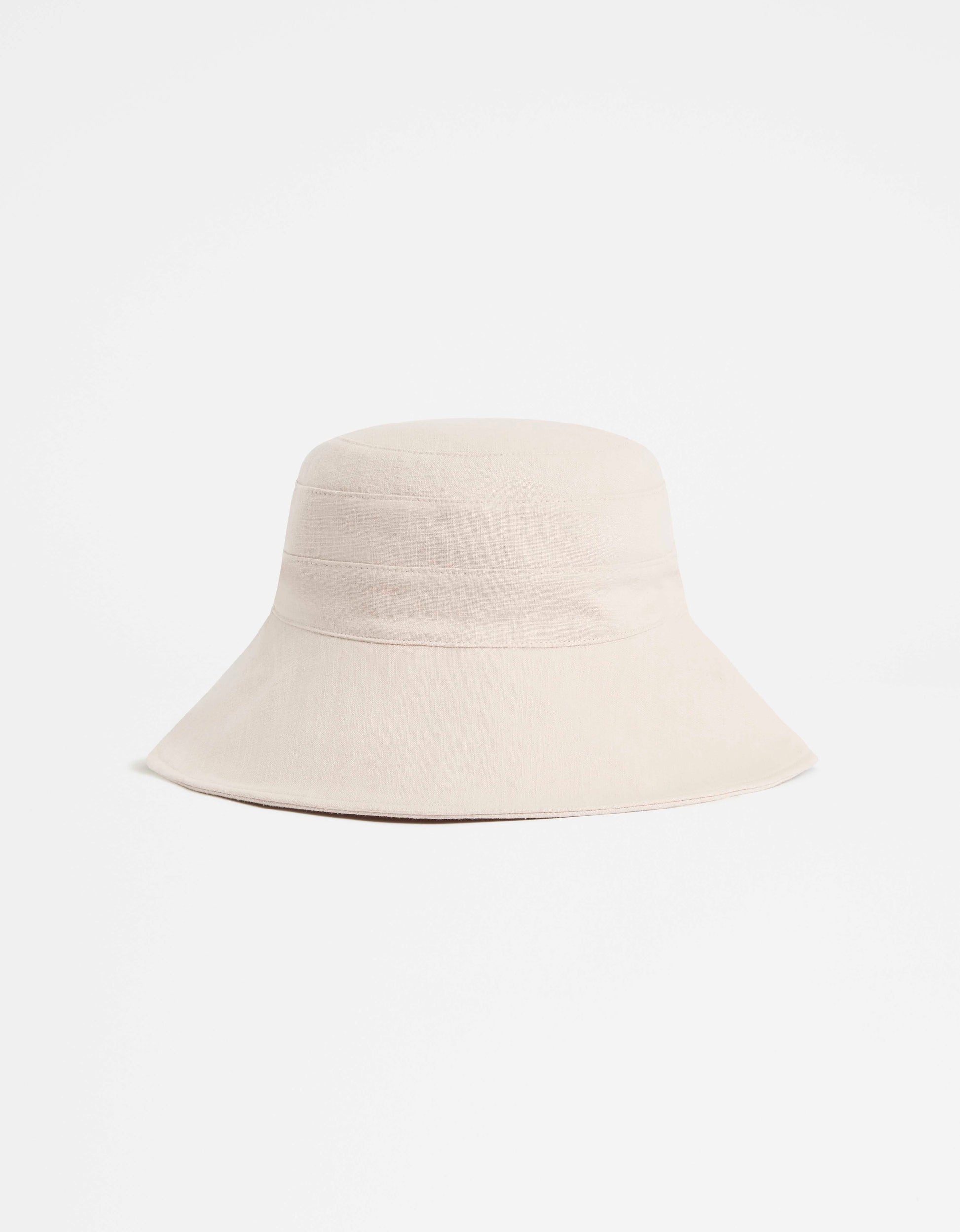 Beige / Beige