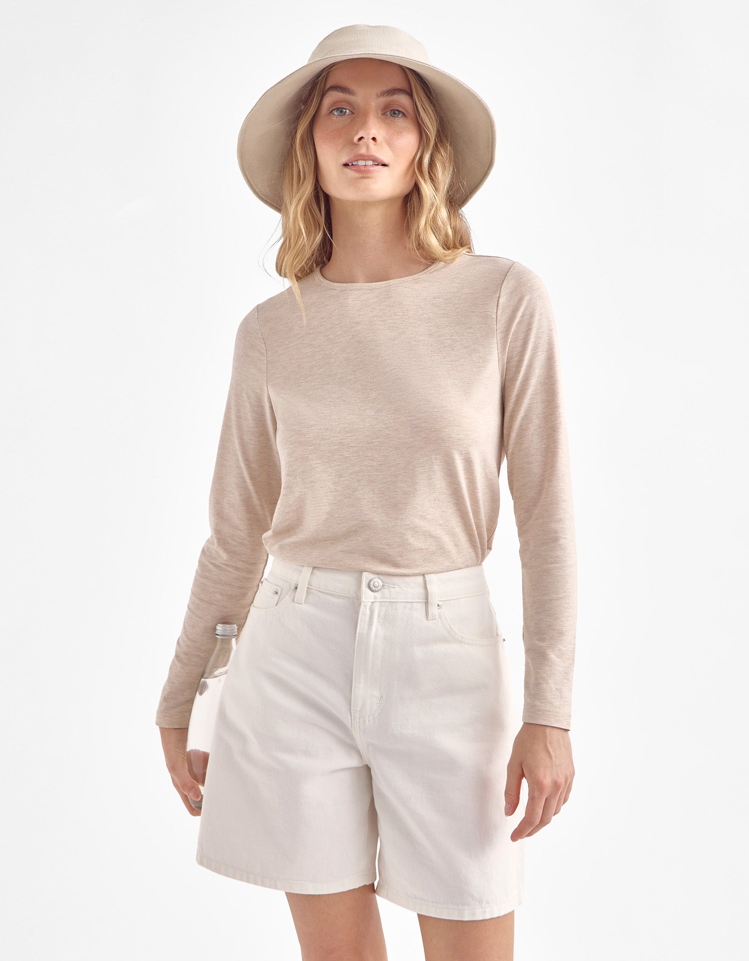 Beige / Beige